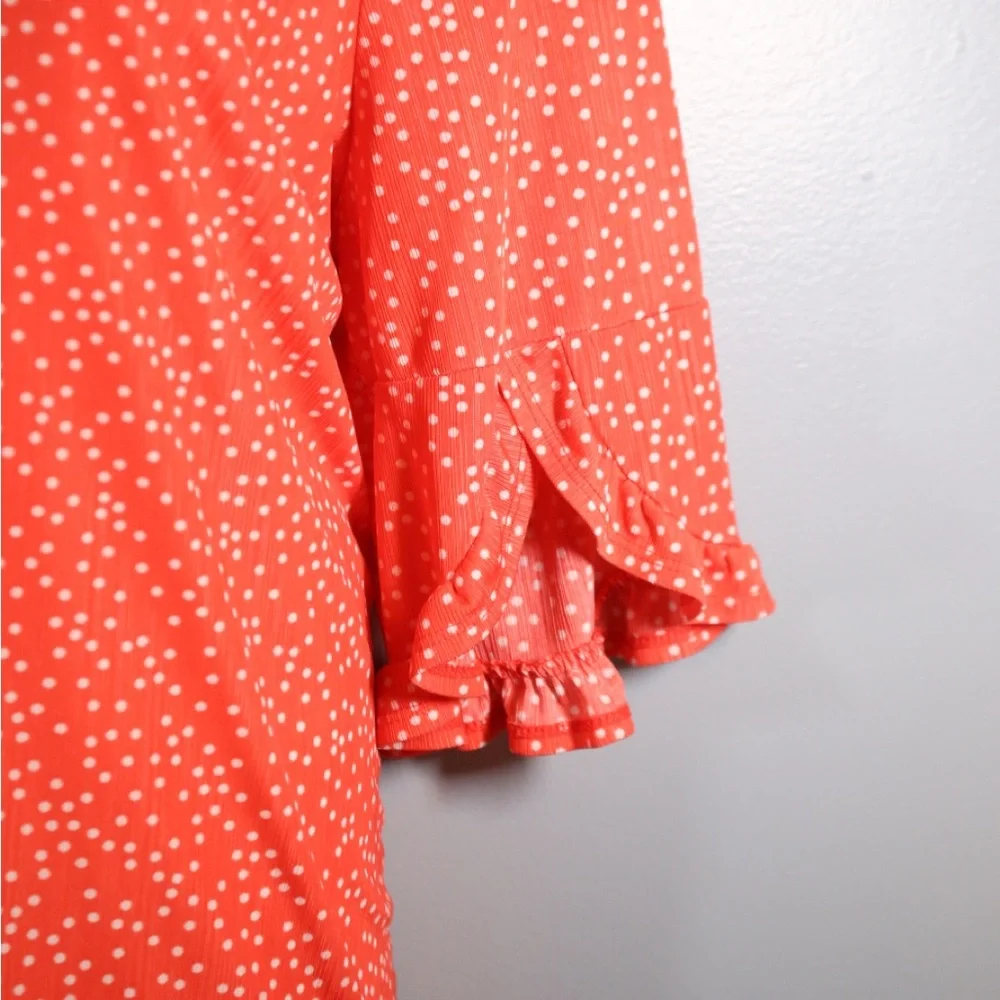 CURE Coral Polka Dot Flutter Sleeve Top | 3XL - Picture 4 of 12